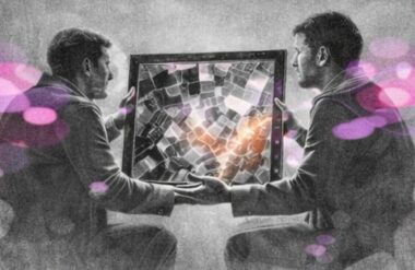 Une main transmet un bloc rigide (croyances figées) et une autre transmet une flamme douce (valeurs vivantes).