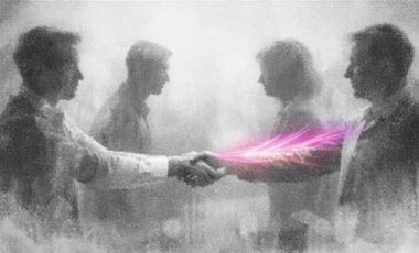 Transgénérationnel et hypnose Deux personnes qui se serrent la main, traversées par un flux lumineux symbolisant des influences transgénérationnelles.