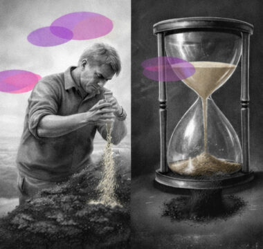Personne remplissant un sablier percé où le sable se perd, symbolisant l’effort sans reconnaissance, en noir et blanc avec accents rose et violet Mimethys.