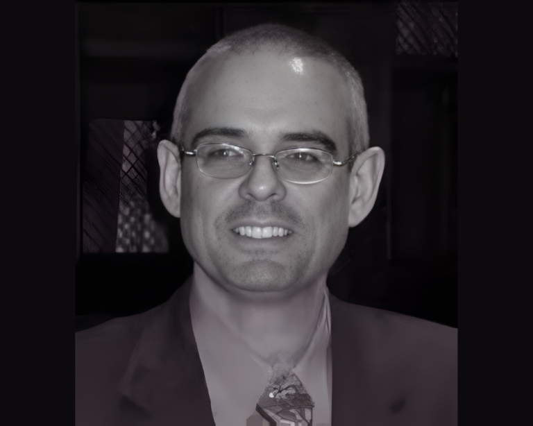 Portrait de Bruno Suarez, médecin spécialiste en imagerie médicale et hypnose, membre du comité scientifique de l’Institut Mimethys